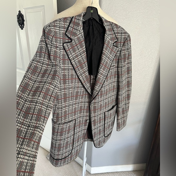VTG Plaid Blazer, size medium - Picture 5 of 16